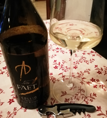 Il Pinot Bianco di Terre del Faet: un Ottimo Vino per le Lasagne Gamberi e Ricotta